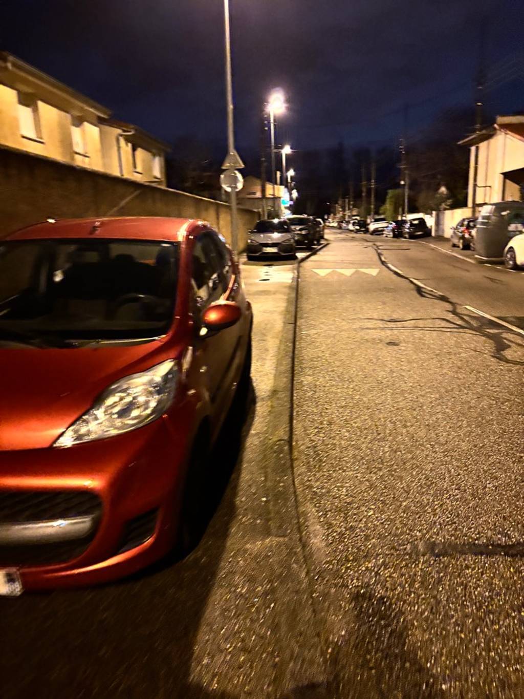 Stationnement gênant sur trottoir