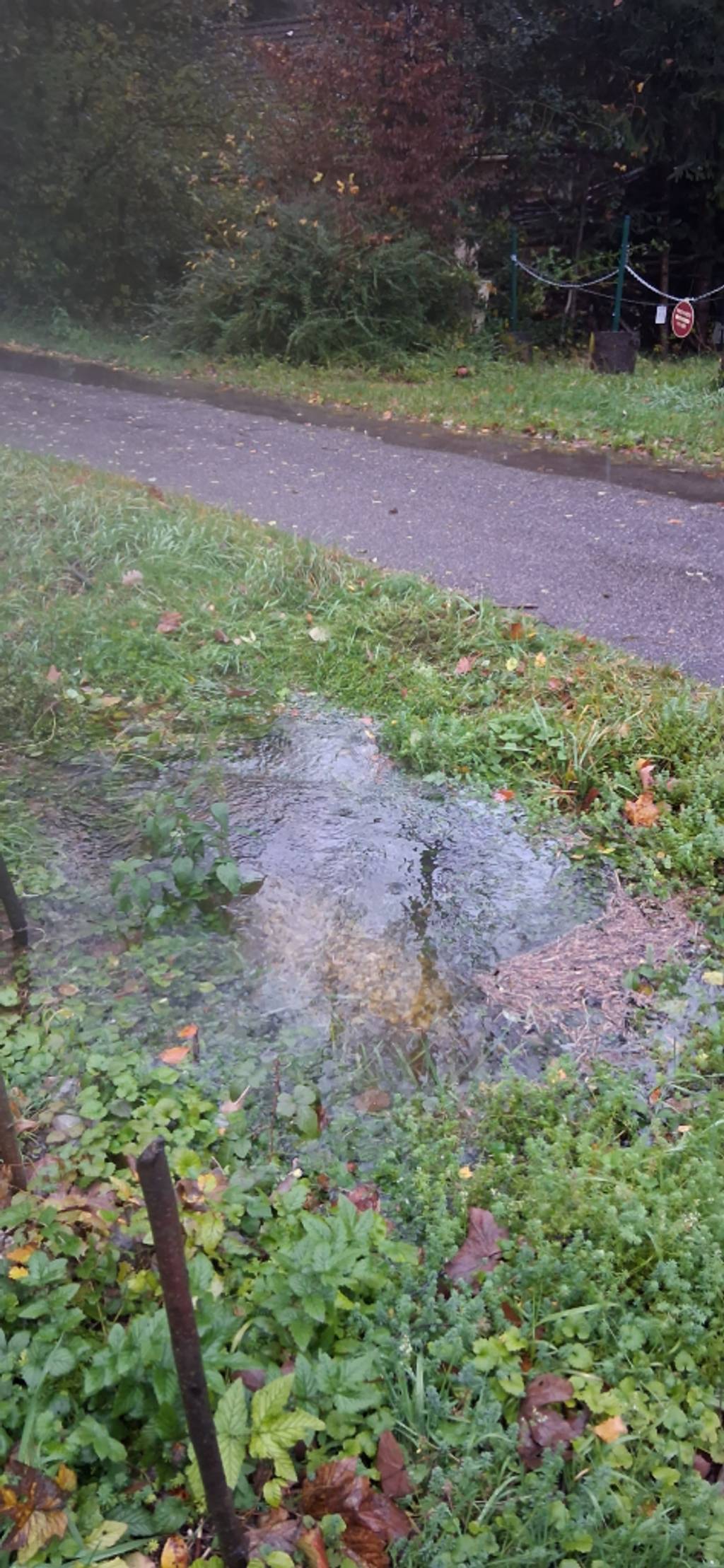 Photo 3 - Buse d'évacuation bouchée