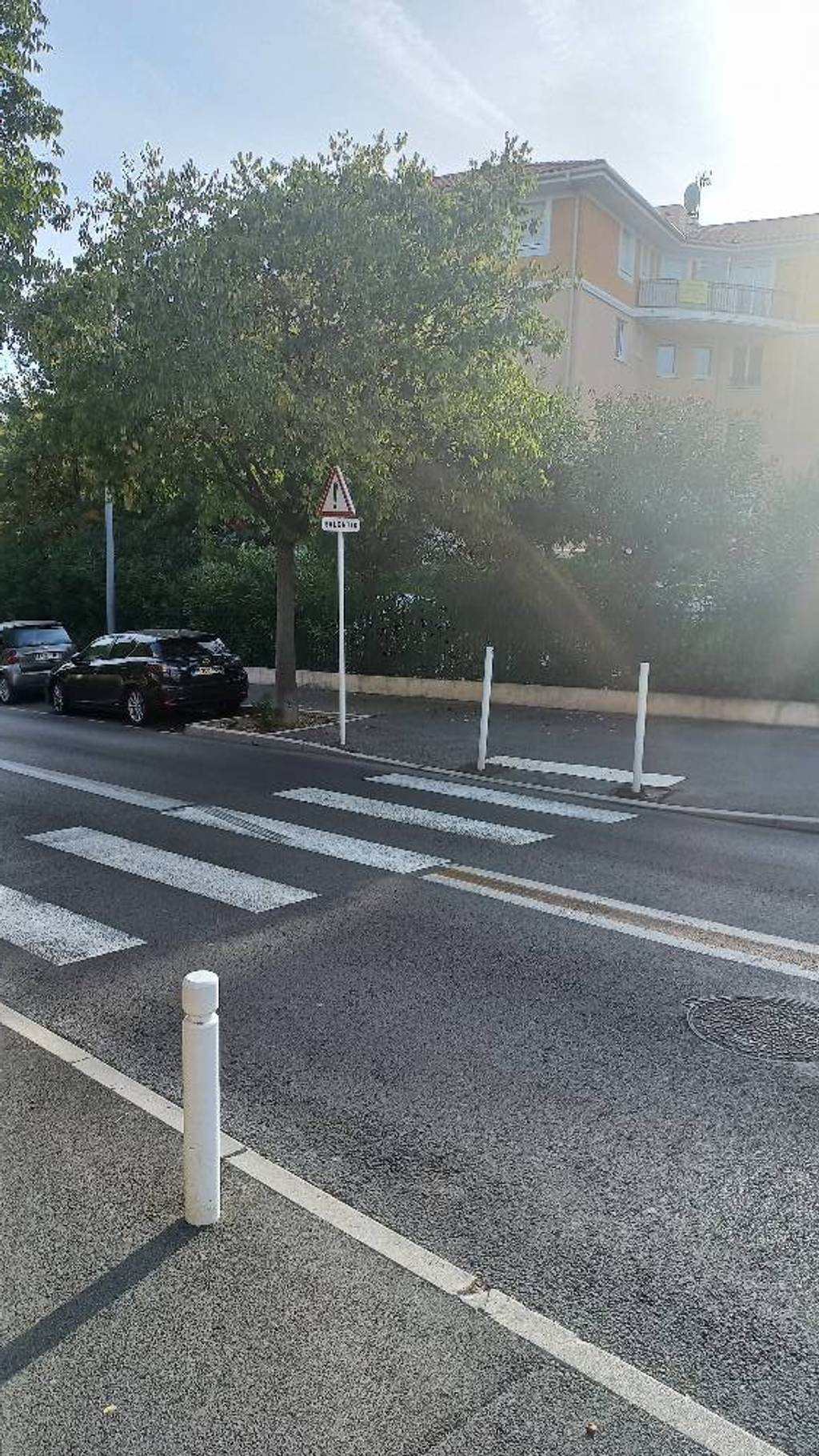 Panneau de danger mal positionné