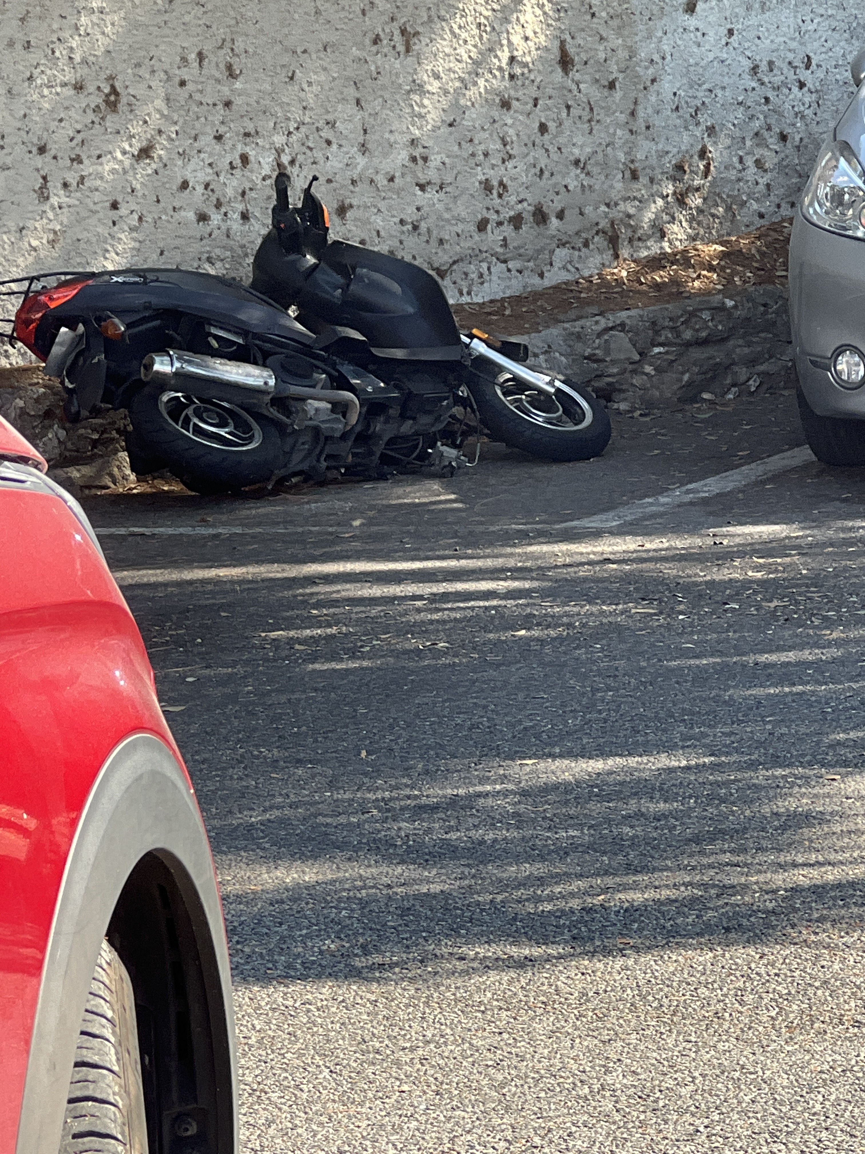 Scooter abandonné suspect
