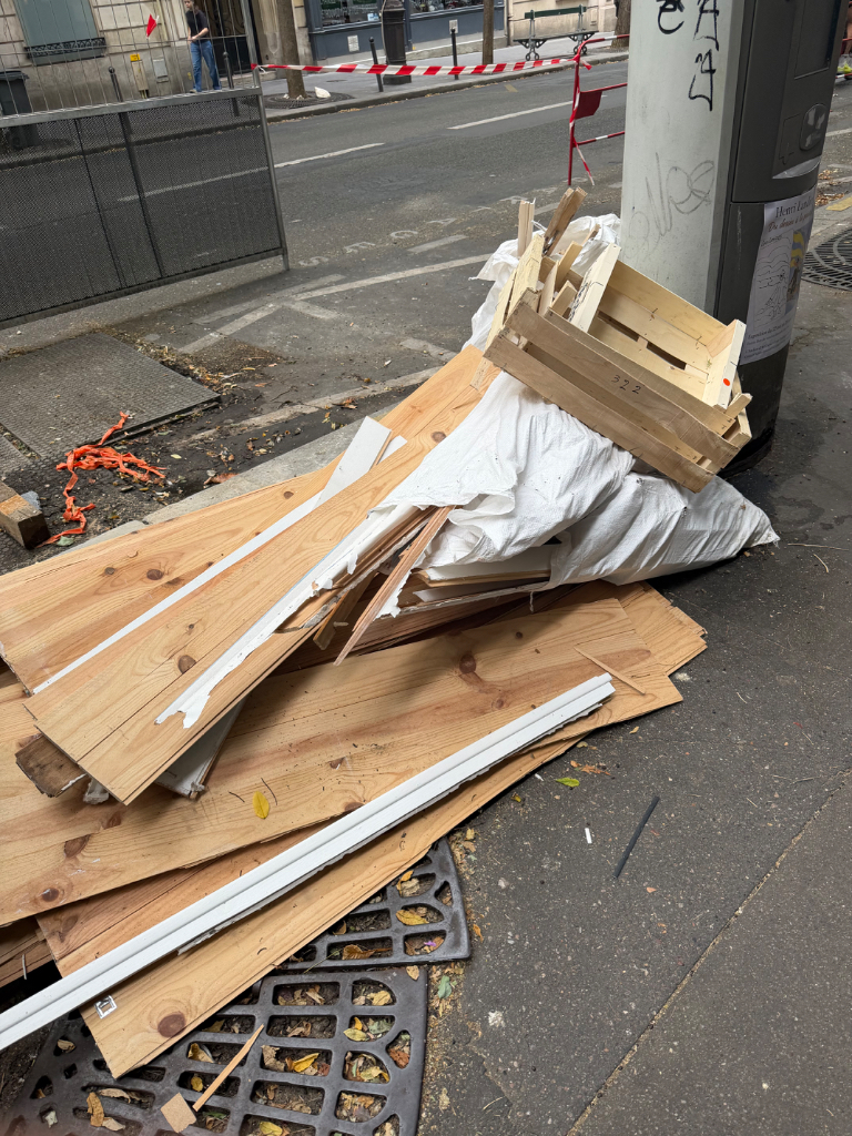 Photo 2 - Dépôt sauvage de déchets