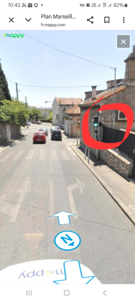 Feu ambigu à l'intersection