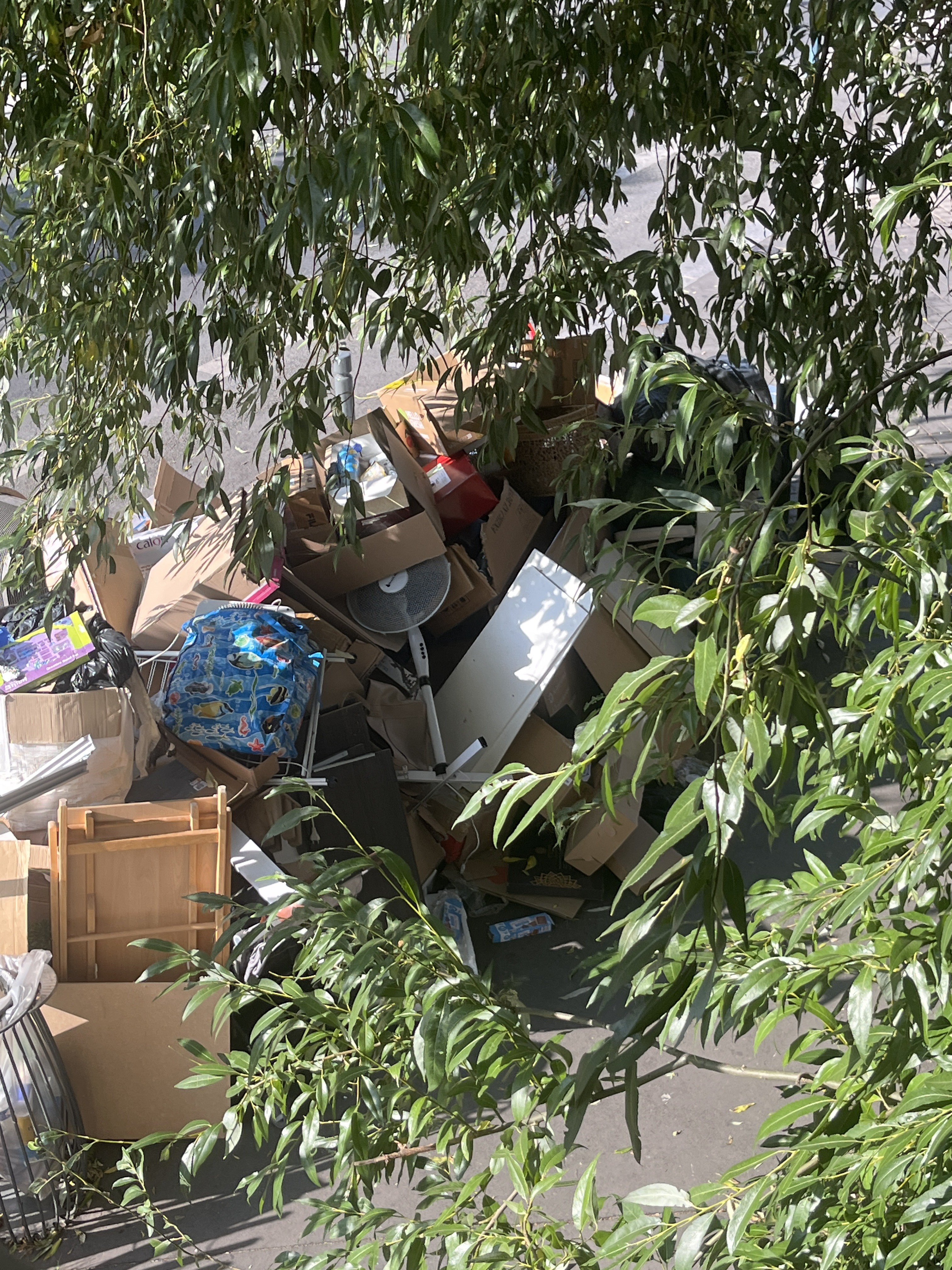 Déchets encombrants illégaux