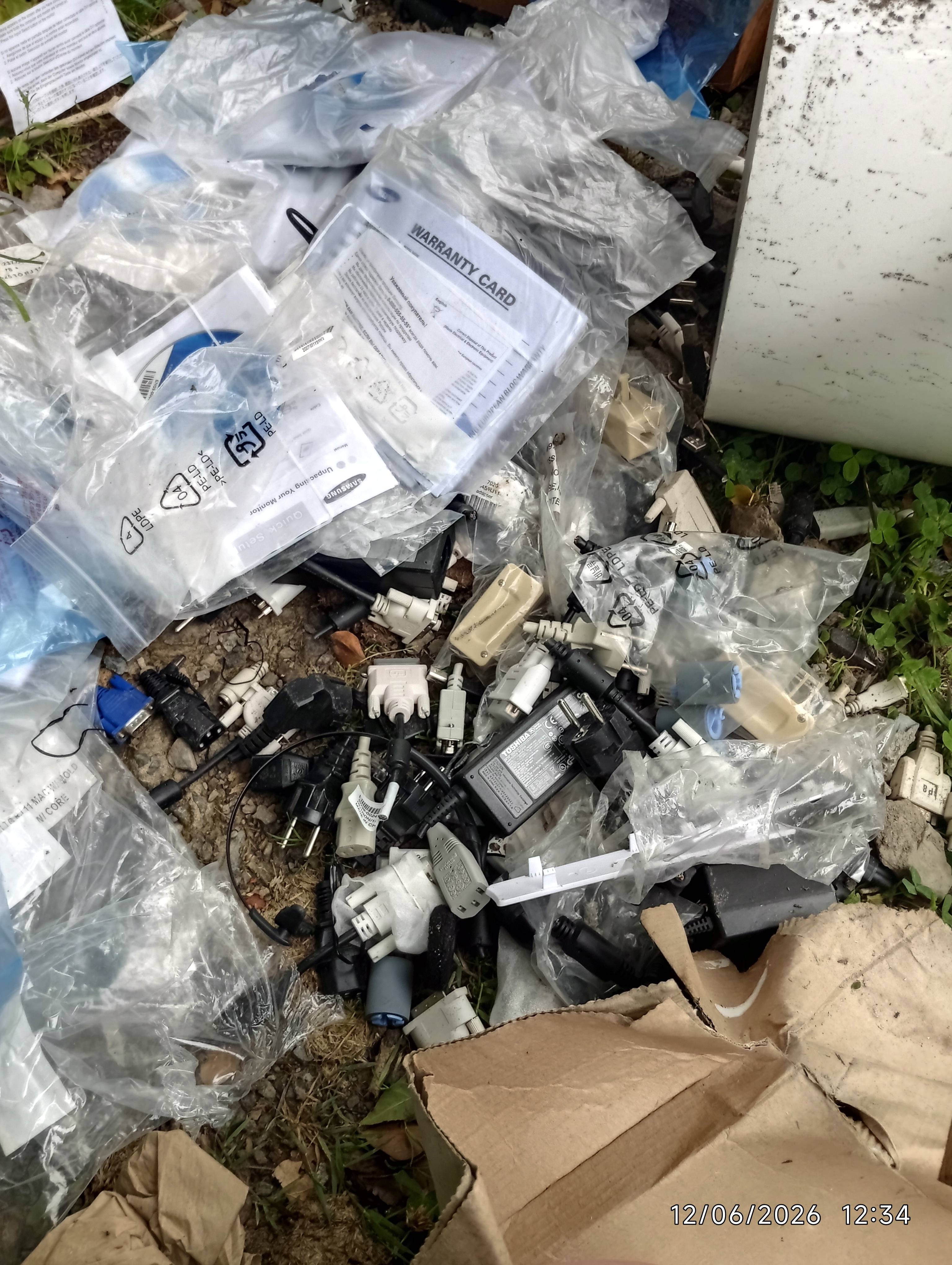 Photo 5 - Dépôt sauvage de déchets